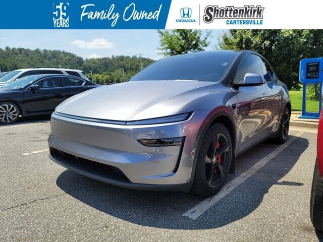 2026 TESLA Model Y