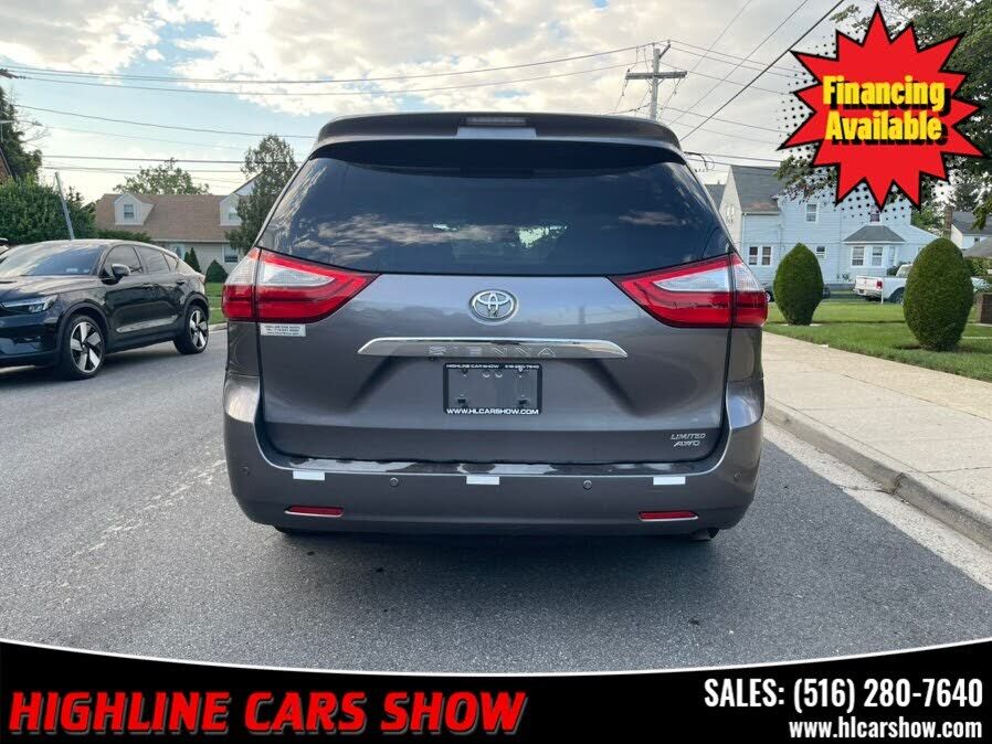 2015 TOYOTA Sienna