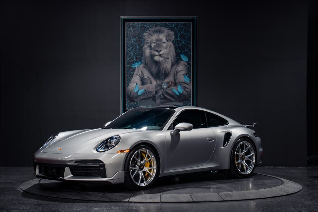 2024 PORSCHE 911