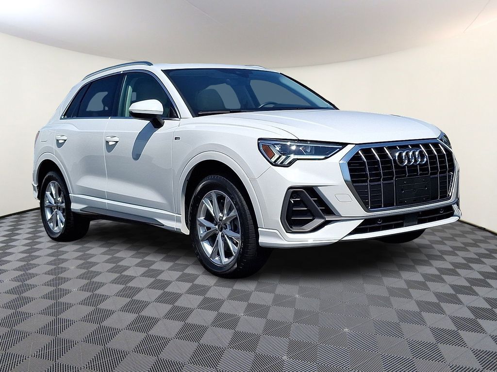 2023 AUDI Q3