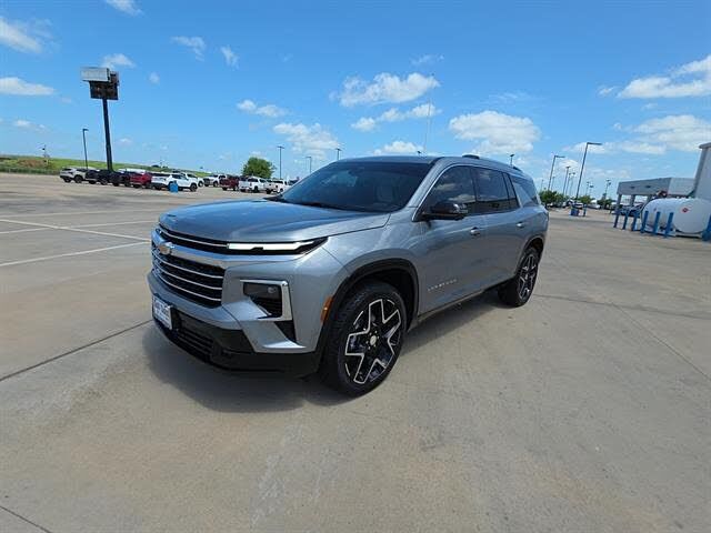 2025 CHEVROLET Traverse