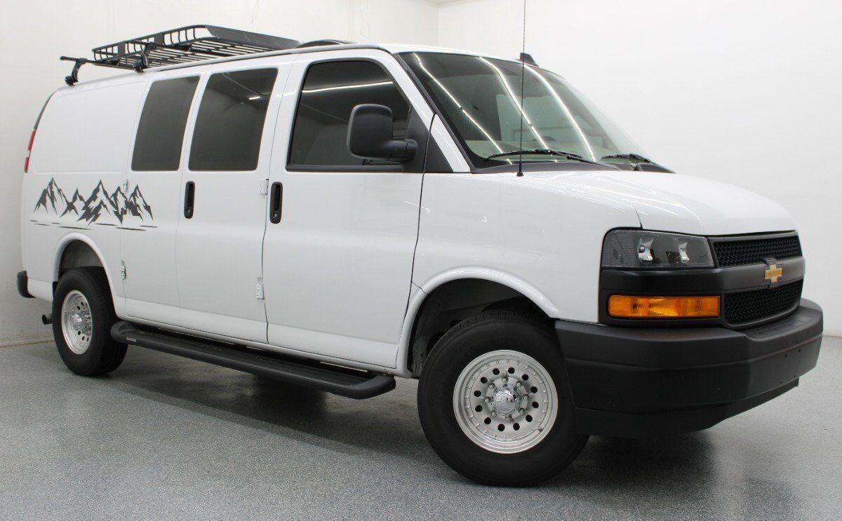 2025 CHEVROLET Express