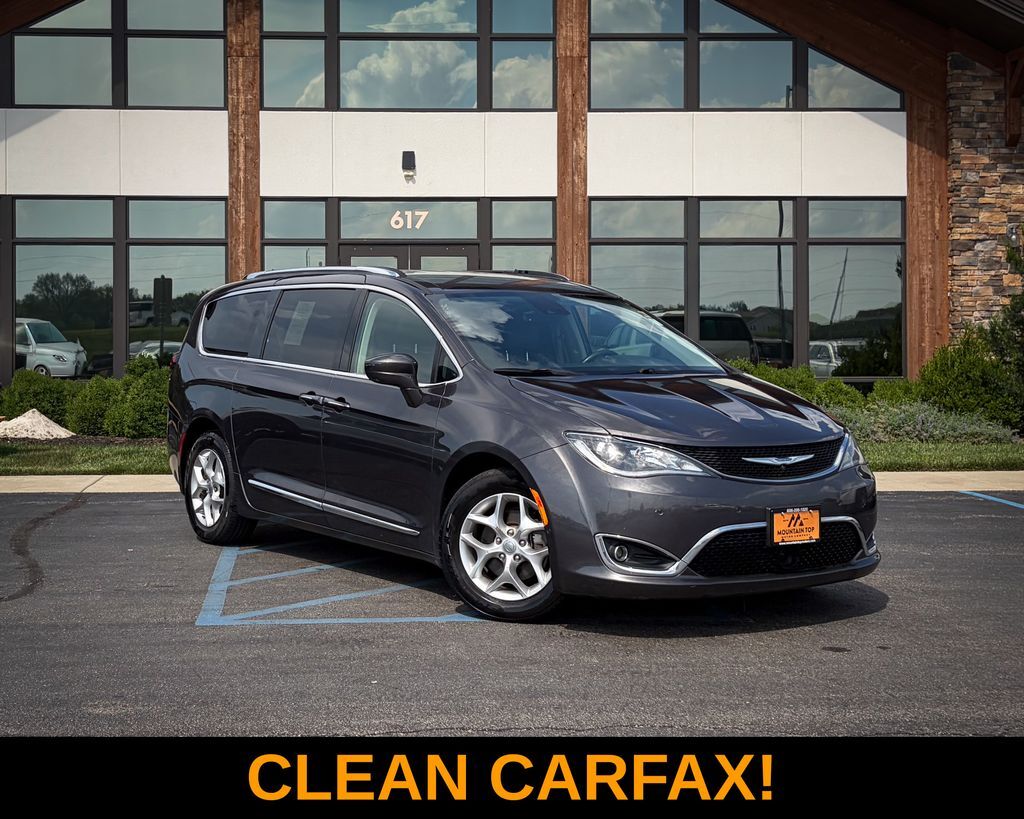 2019 CHRYSLER Pacifica
