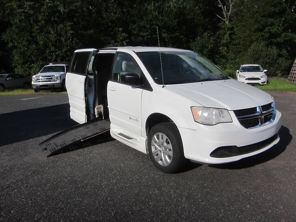 2017 DODGE Grand Caravan