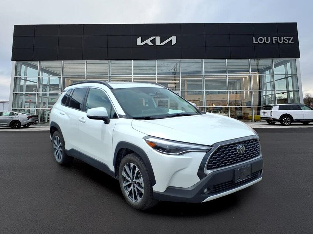 2023 TOYOTA COROLLA