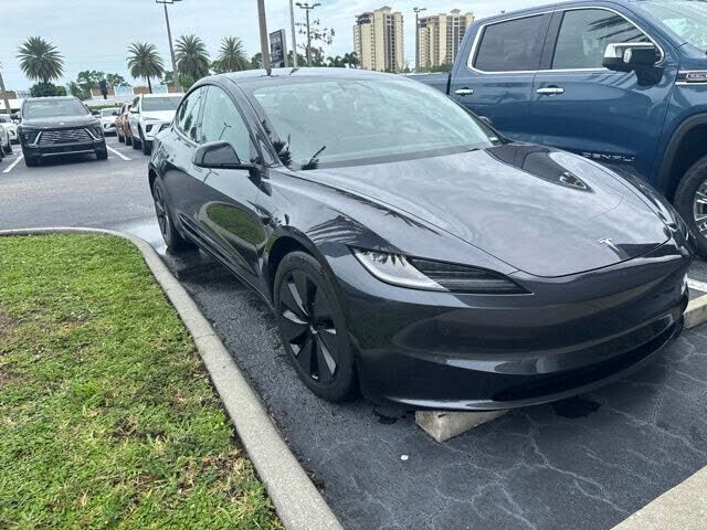 2024 TESLA Model 3