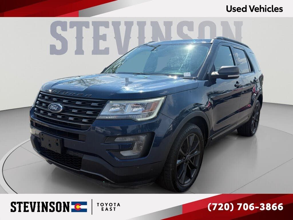 2017 FORD Explorer