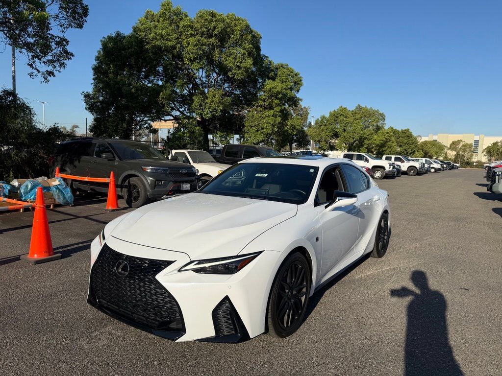2023 LEXUS IS