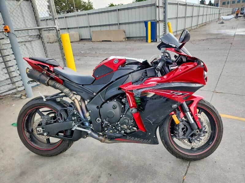 2013 YAMAHA YZF
