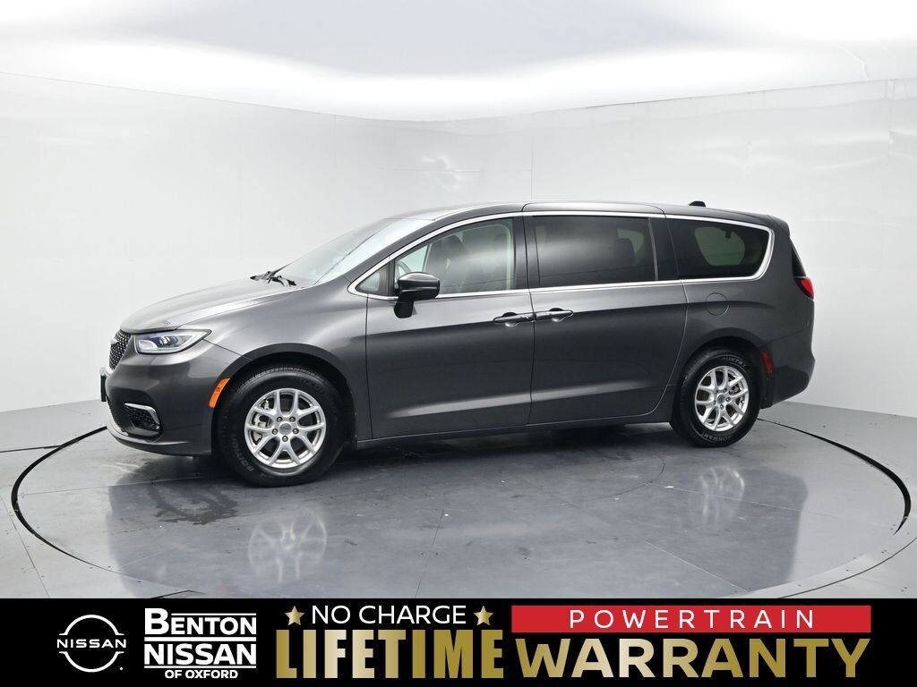 2023 CHRYSLER Pacifica