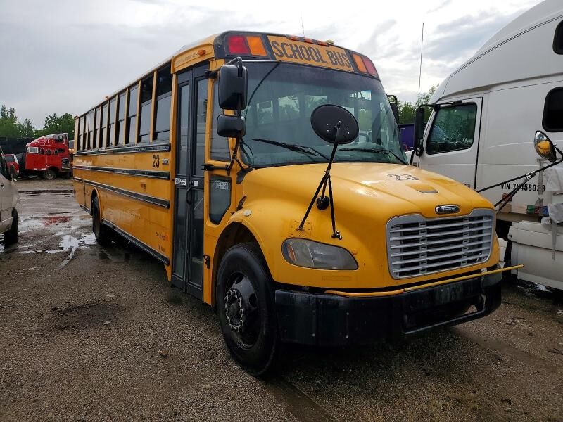 2011 FREIGHTLINER B2 Bus Chassis