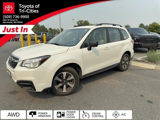 2017 SUBARU Forester