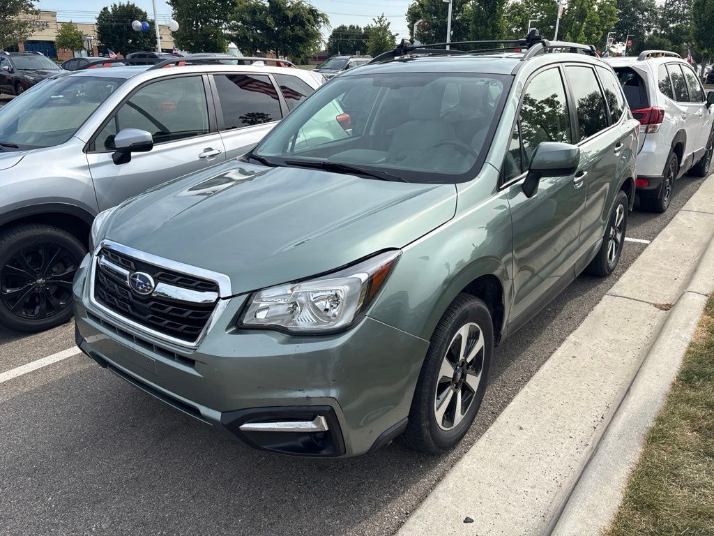 2017 SUBARU Forester