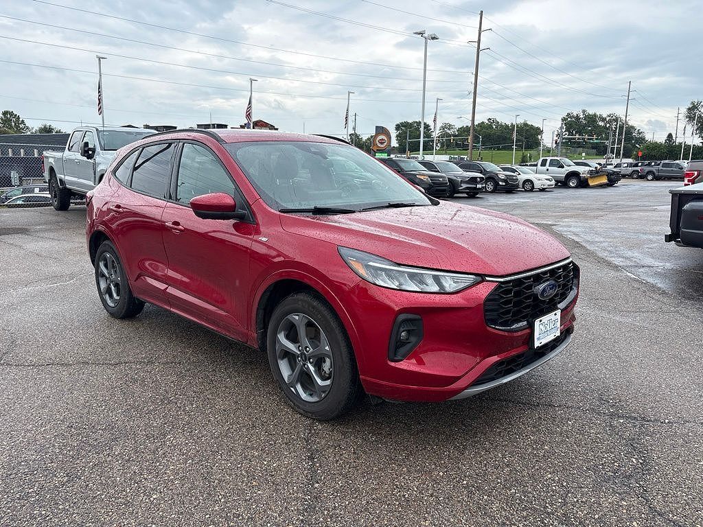 2024 FORD Escape