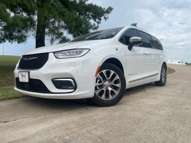 2025 CHRYSLER Pacifica