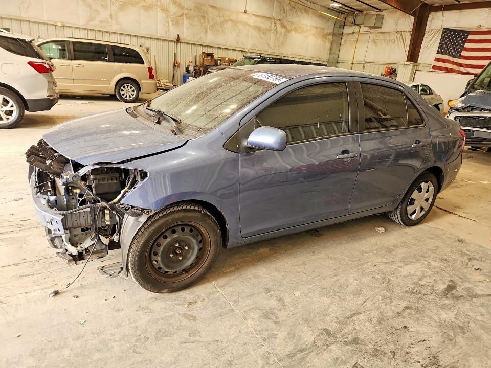 2012 TOYOTA Yaris