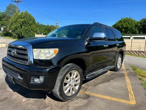 2011 TOYOTA Sequoia