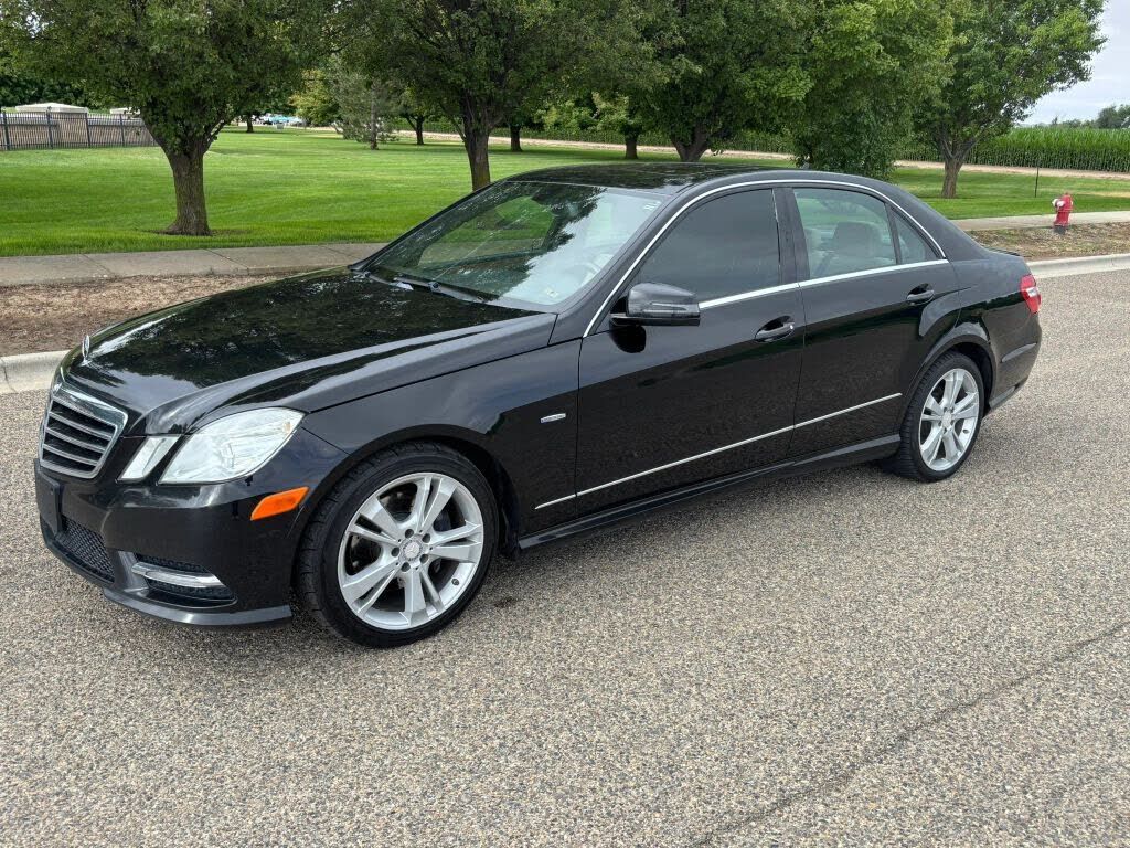 2012 MERCEDES-BENZ E-Class