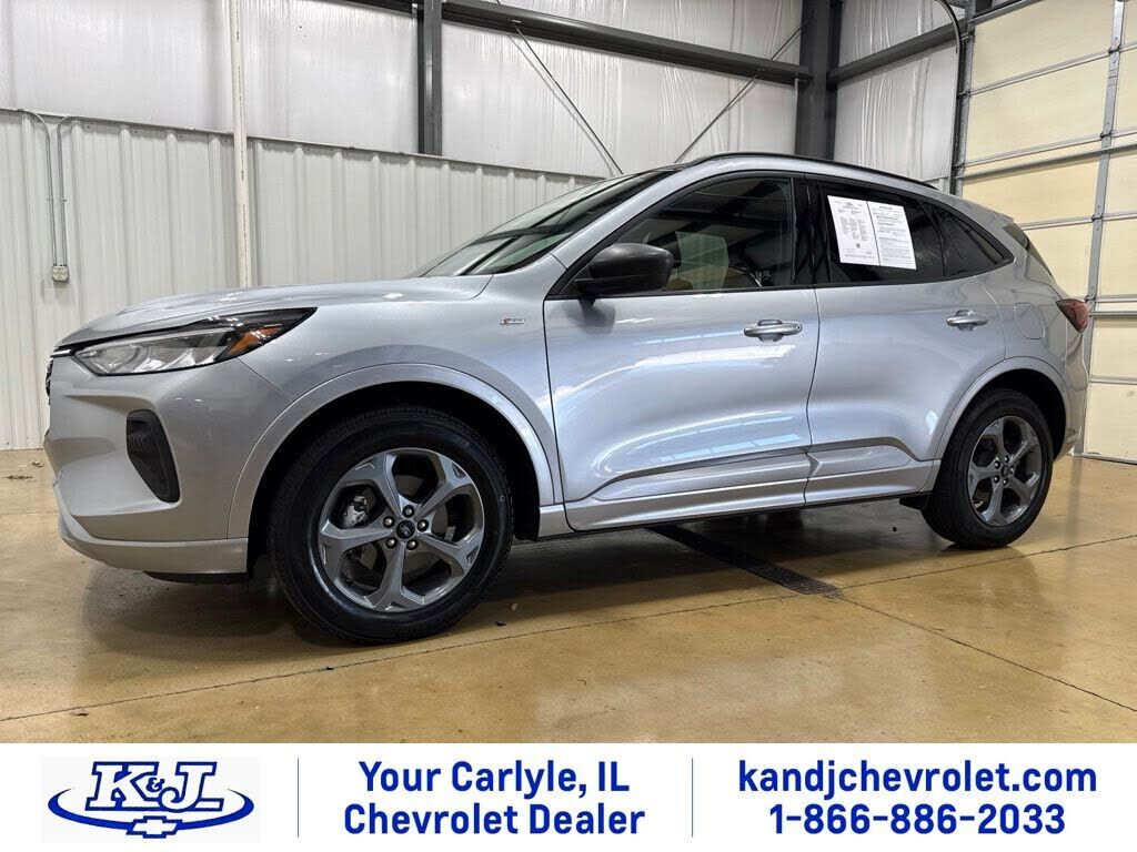 2024 FORD Escape