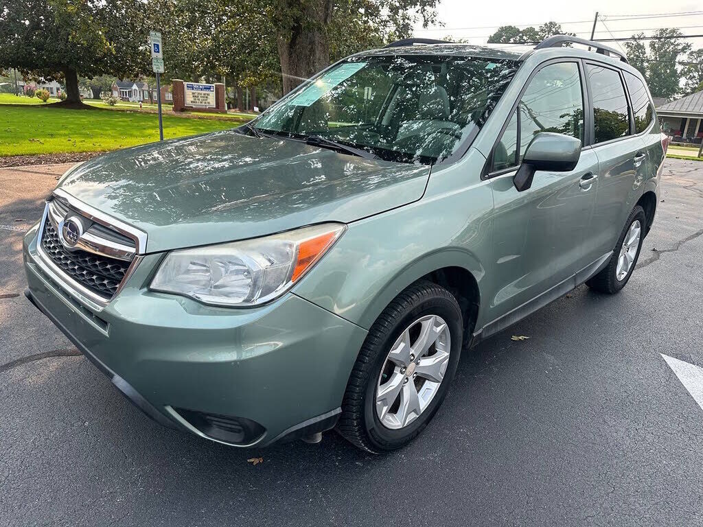 2015 SUBARU Forester