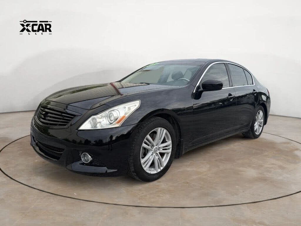 2013 INFINITI G37