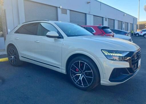 2021 AUDI Q8