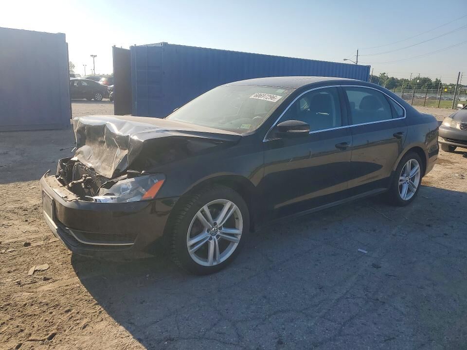 2014 VOLKSWAGEN Passat