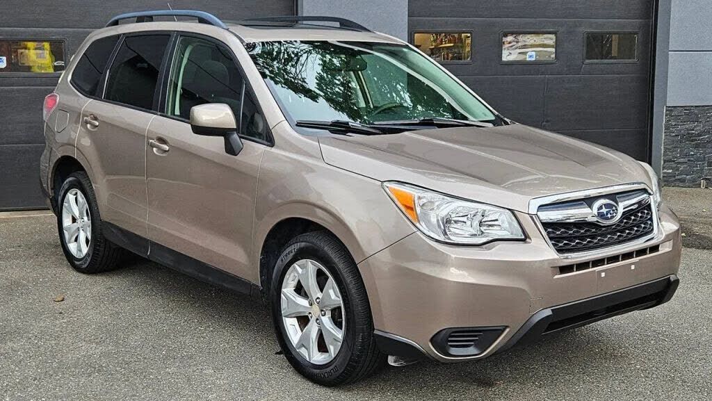 2015 SUBARU Forester