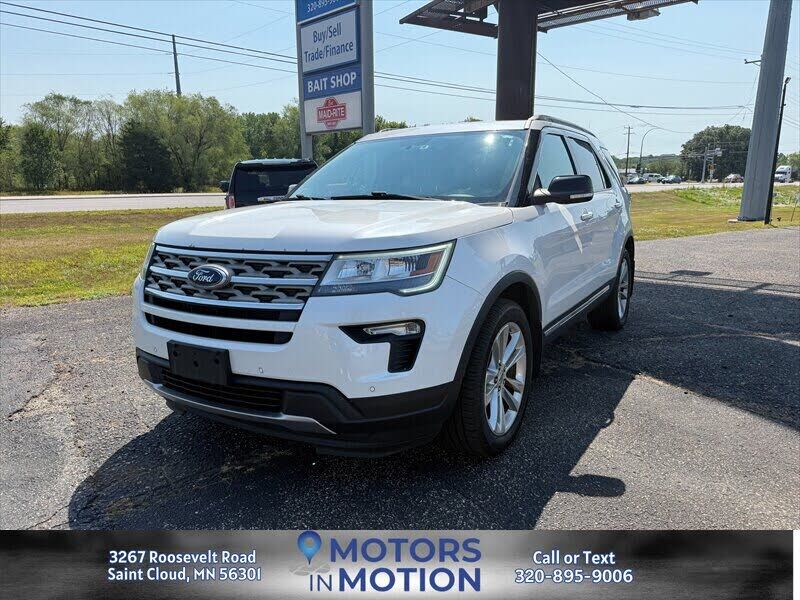 2018 FORD Explorer