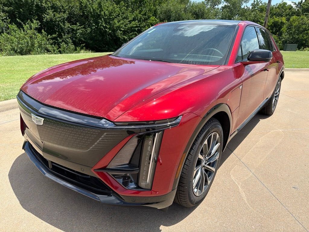 2026 CADILLAC Lyriq