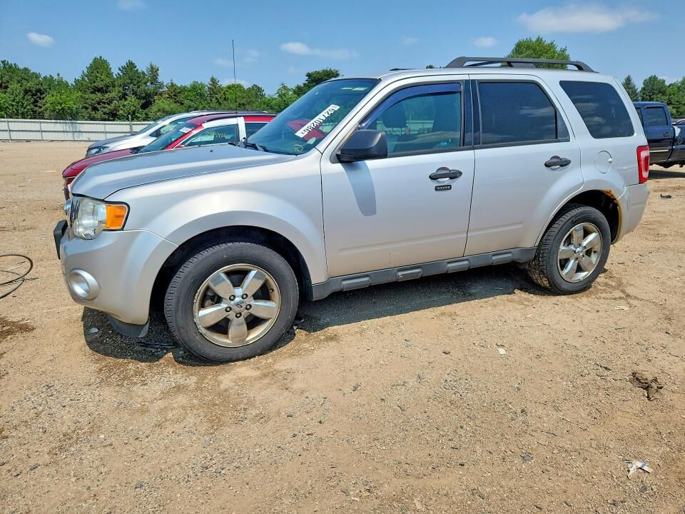 2011 FORD Escape