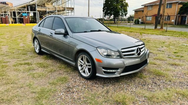 2013 MERCEDES-BENZ C-Class