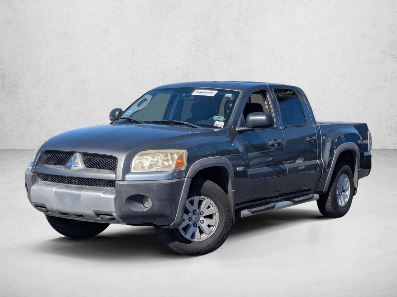 2006 MITSUBISHI Raider