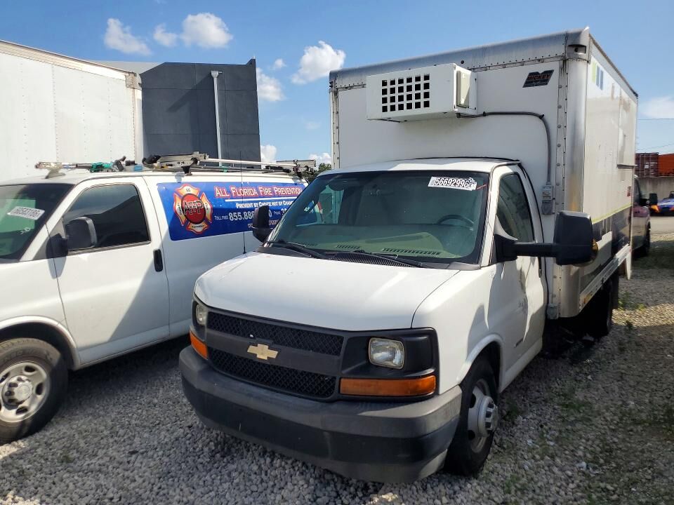 2017 CHEVROLET Express