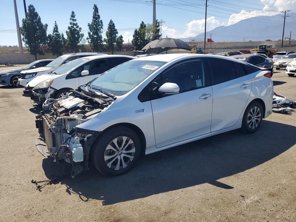 2022 TOYOTA Prius