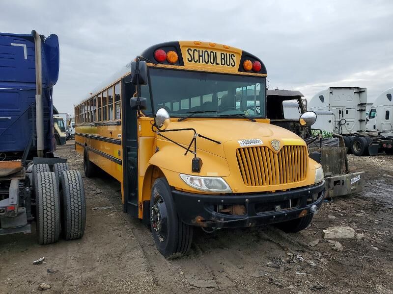 2013 IC BUS PB105