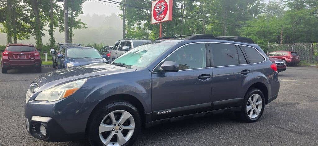 2014 SUBARU Outback