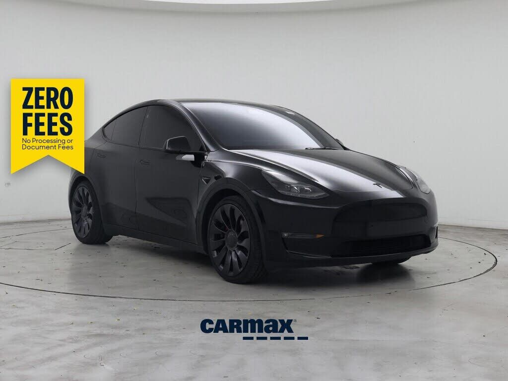 2024 TESLA Model Y