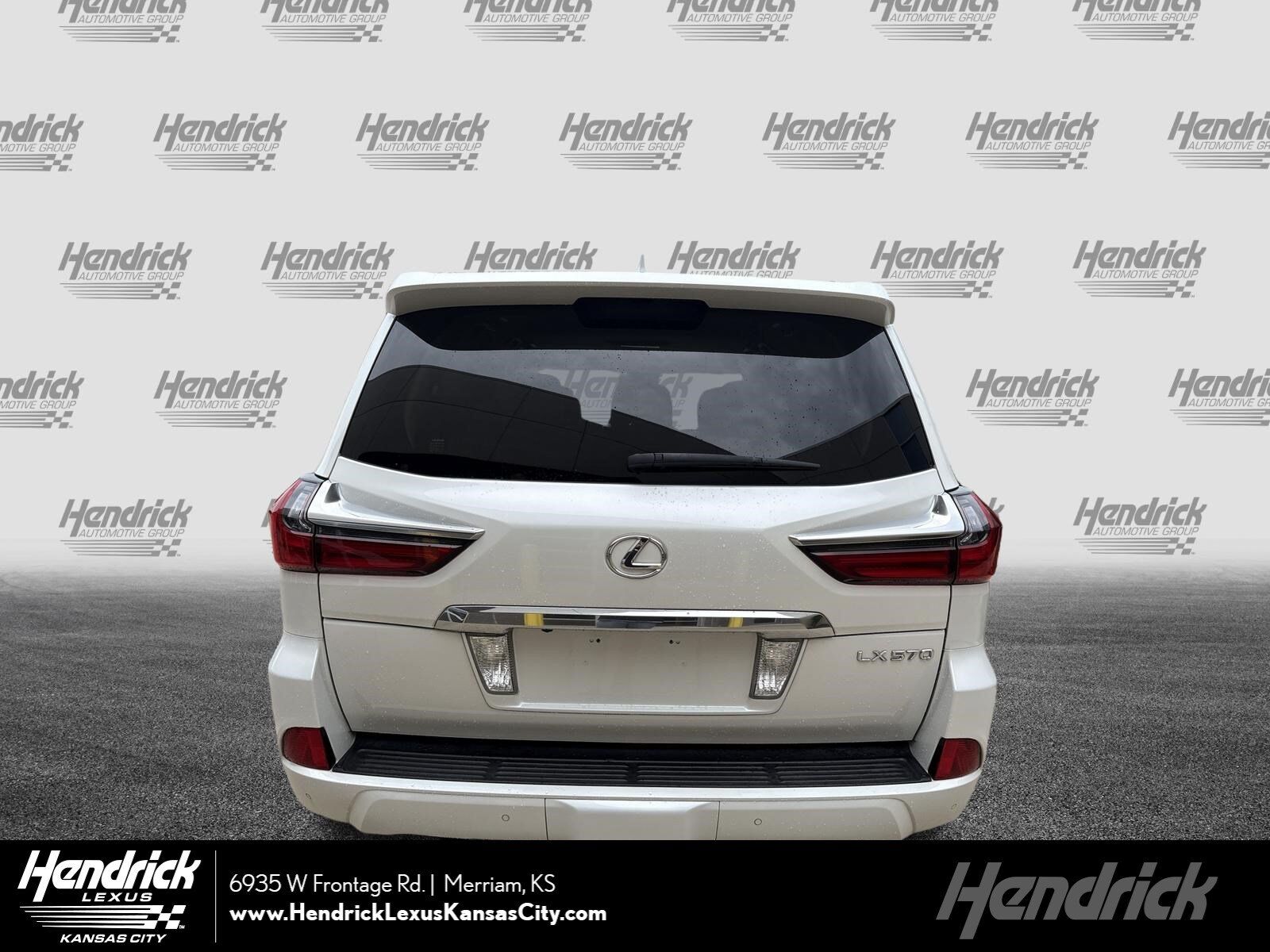2017 LEXUS LX