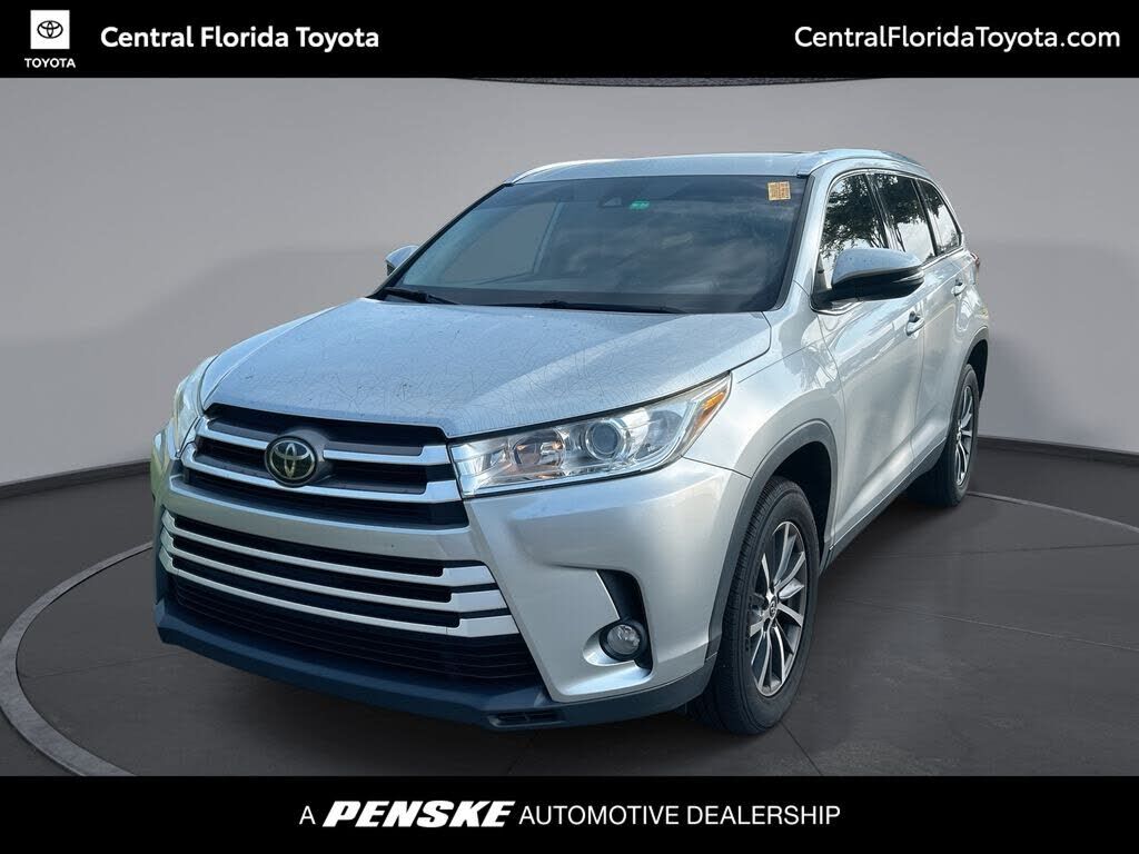 2019 TOYOTA Highlander