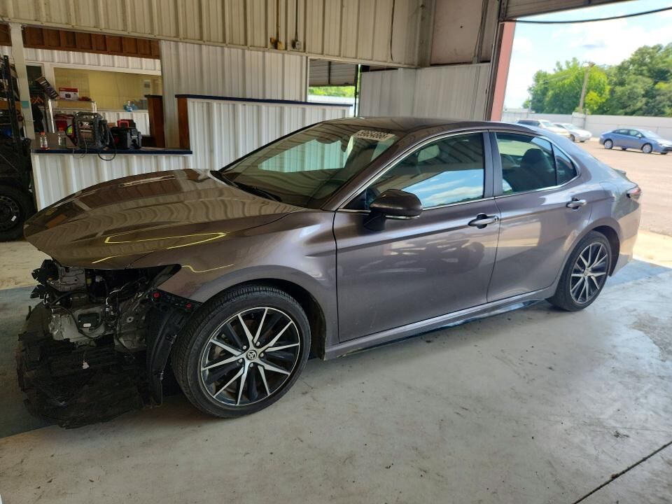 2024 TOYOTA Camry
