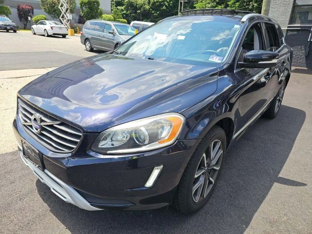 2017 VOLVO XC60