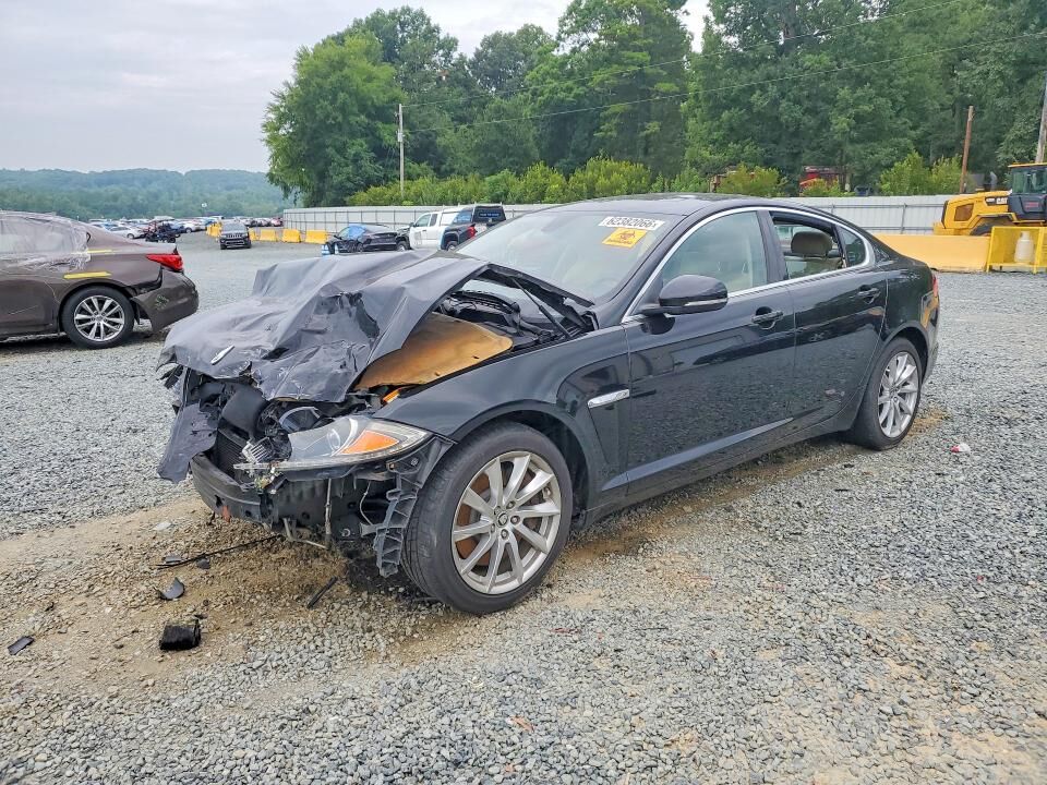 2013 JAGUAR XF