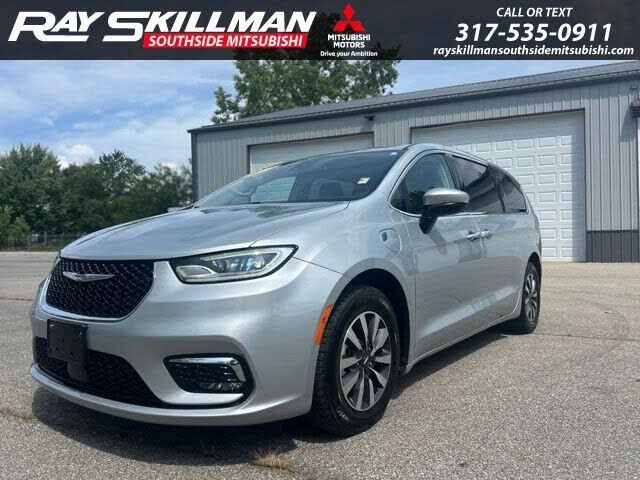 2023 CHRYSLER Pacifica