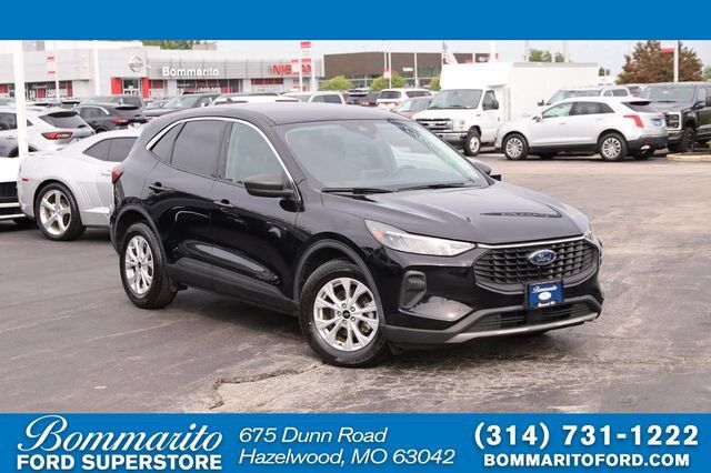 2024 FORD Escape
