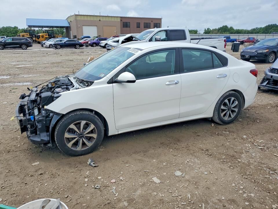 2022 KIA Rio
