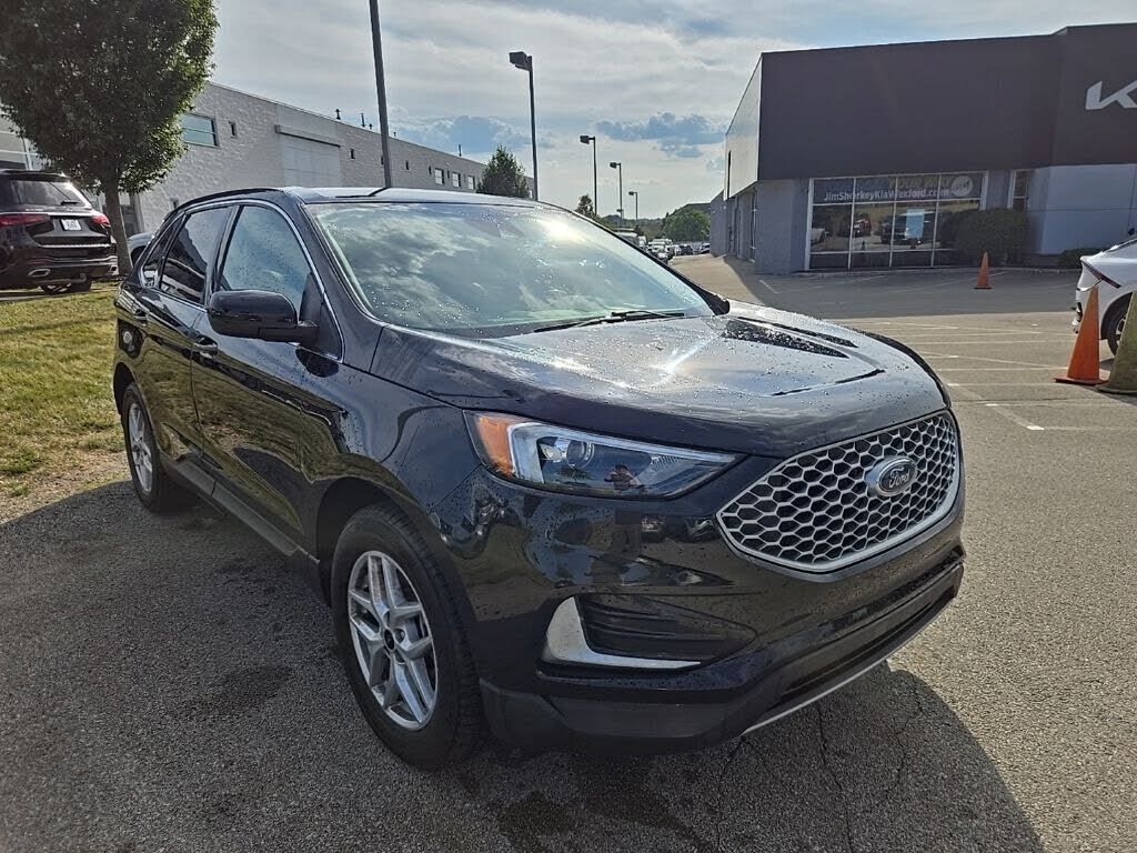2024 FORD Edge