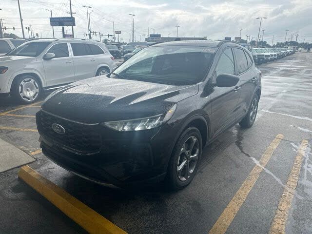 2025 FORD Escape