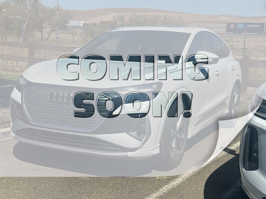 2025 AUDI Q4