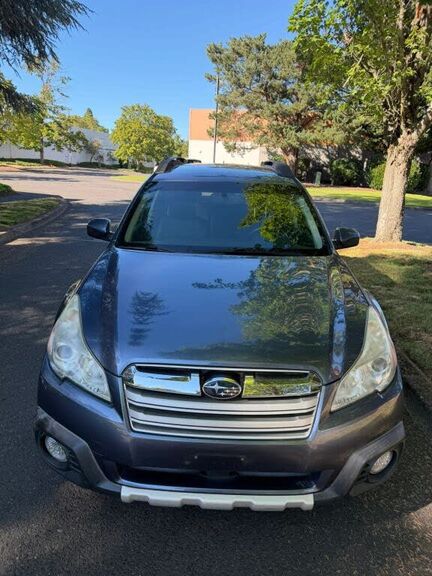 2014 SUBARU Outback